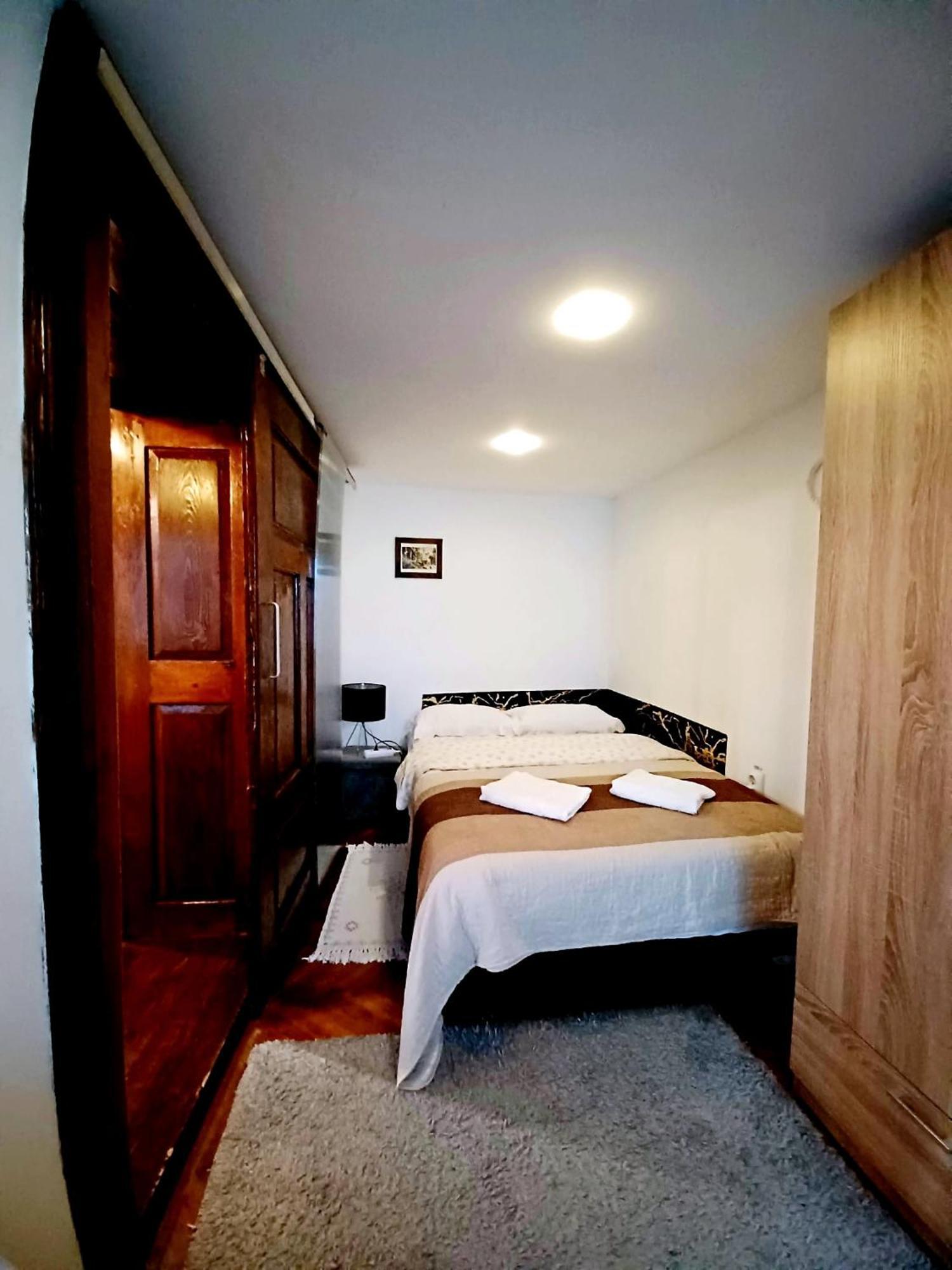 Historic Center Apartment Brasov Ngoại thất bức ảnh